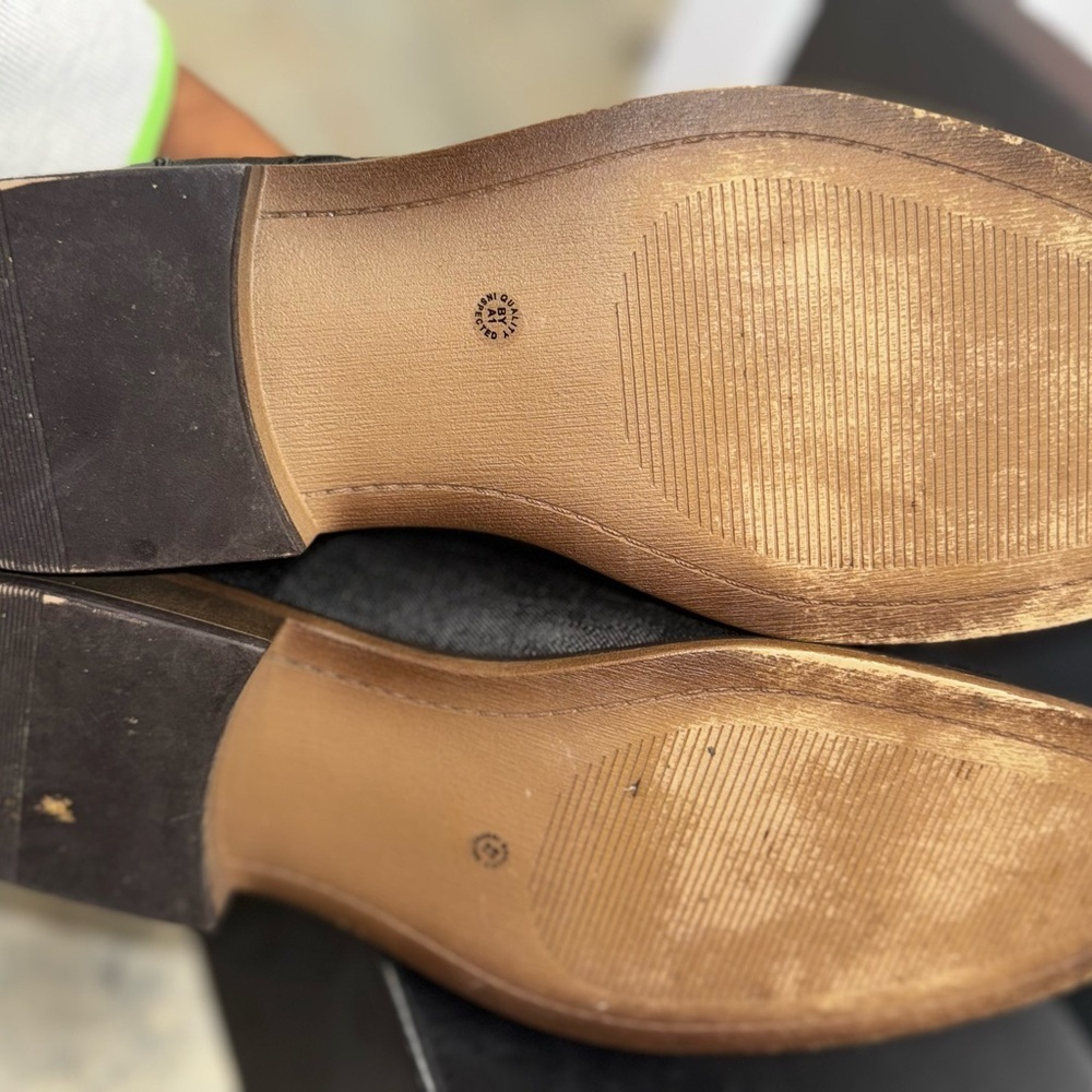 Classic Black Men's Oxford Shoes - Picture 6 of 7